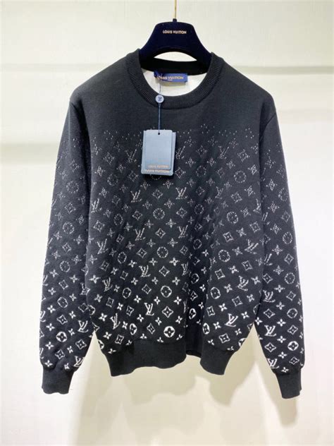 sweat homme louis vuitton|louis vuitton crewneck sweatshirt.